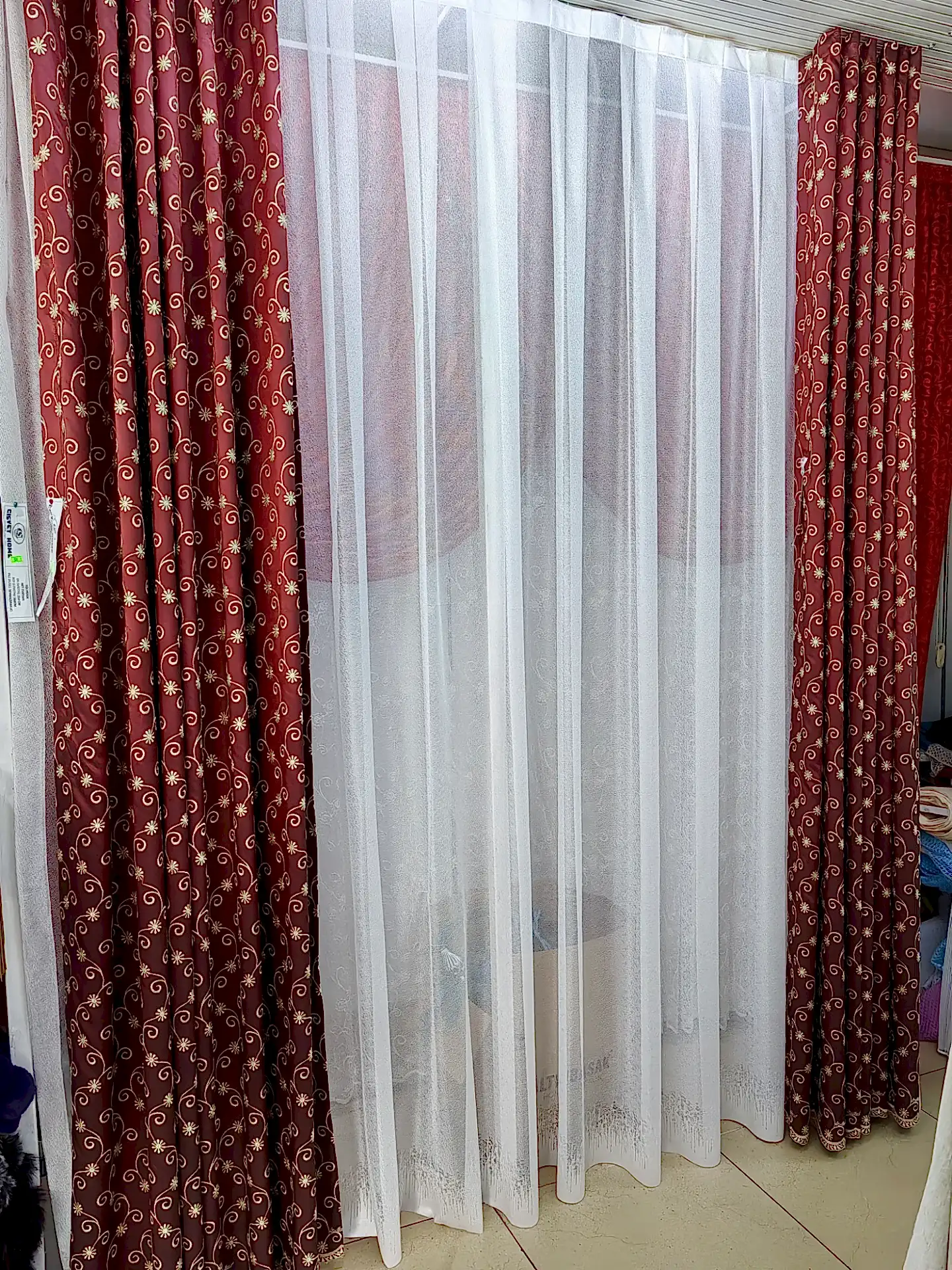 Brillant Tafta fon perde